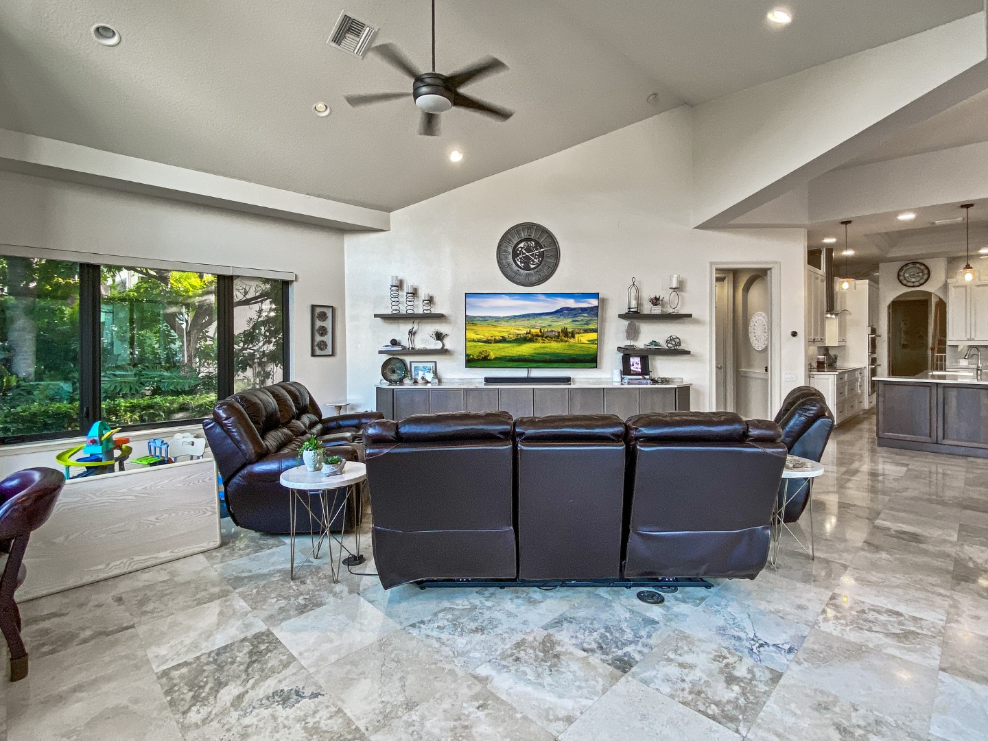 18989 SE Windward Island Lane Interior (19) (Large)